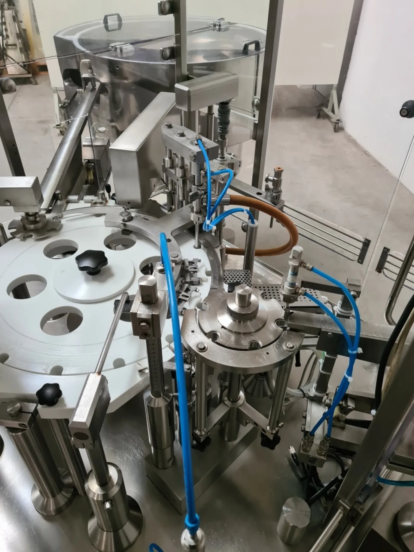RIEMPITRICE LIQUIDI E TAPPATRICE – IMA FARMOMAC – MOD. F87 - 4