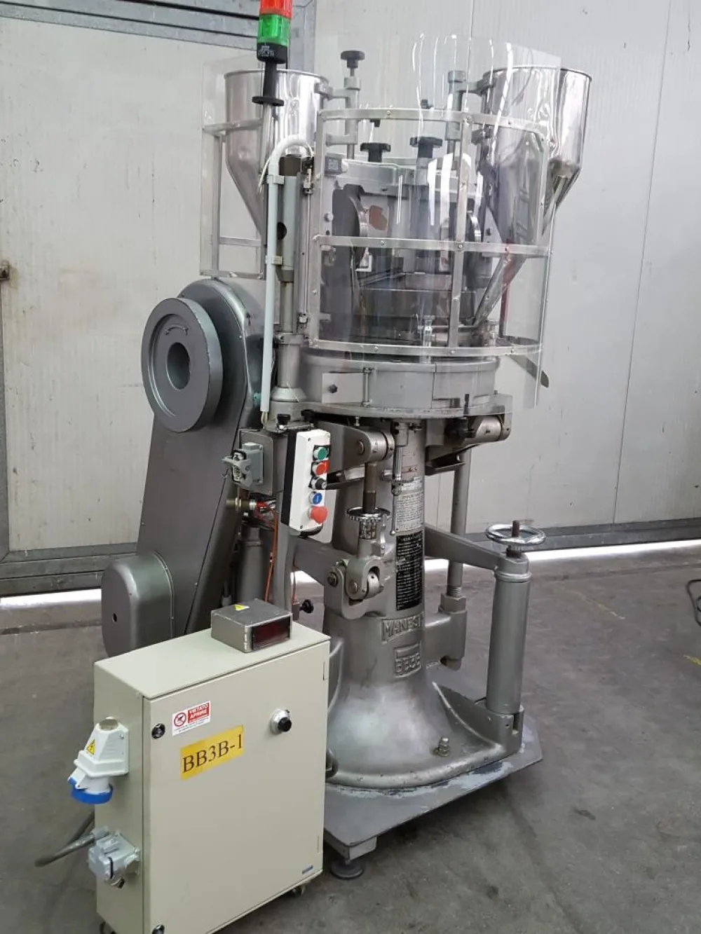 COMPRIMITRICE ROTATIVA – MANESTY MOD. BB3B