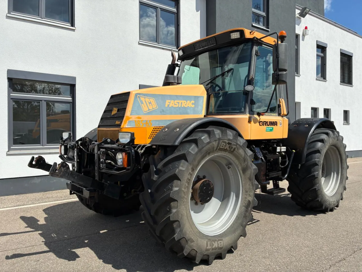 Schlepper / Traktor JCB Fastrac 185/65 - 8