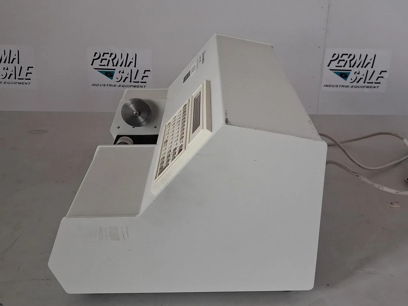 Micromeritics GeoPyc M942 Pyknometer - 4