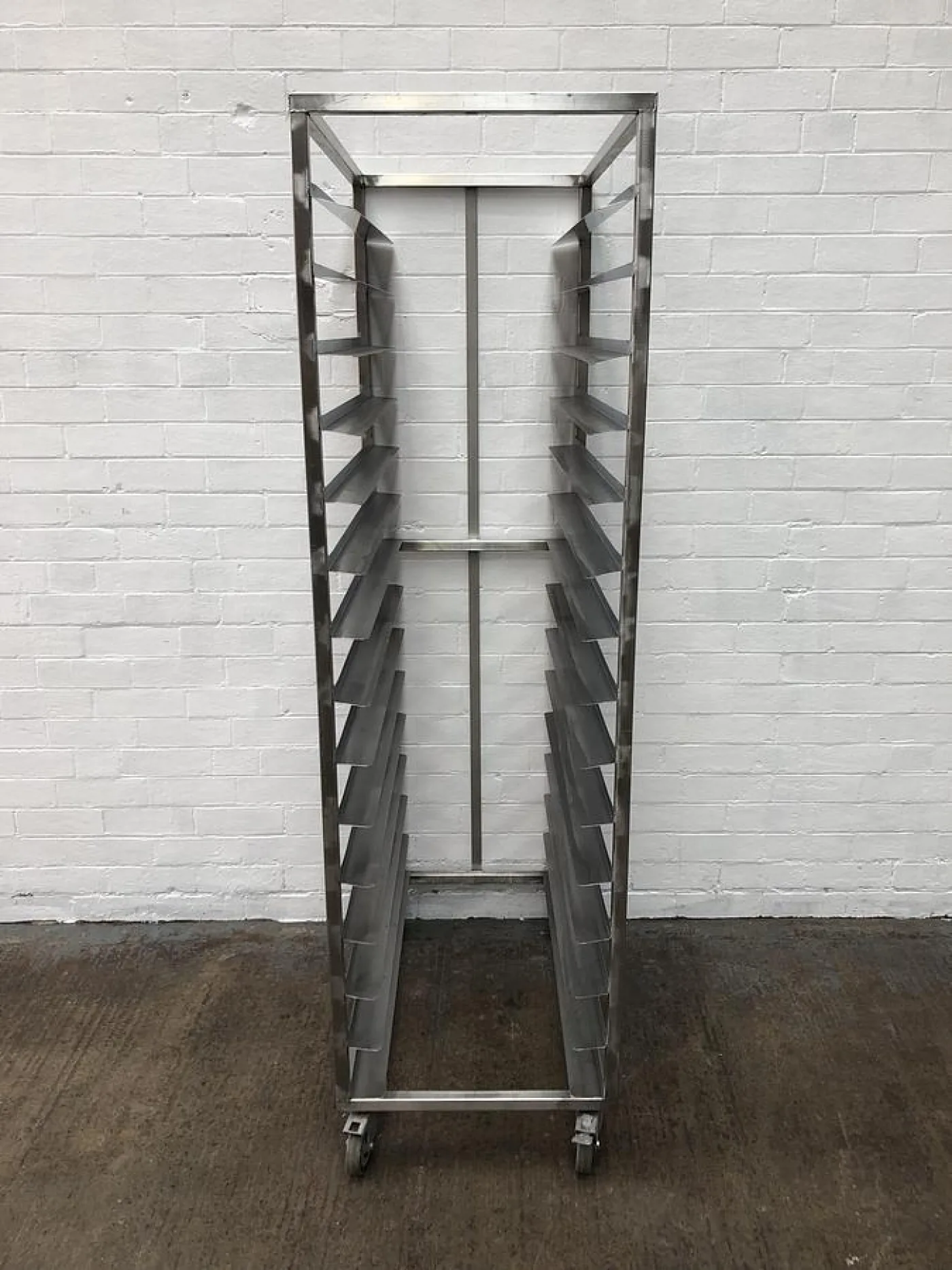 18" x 30" 16 Runner Stainless Steel Bakery/ Cooling Racks - 1