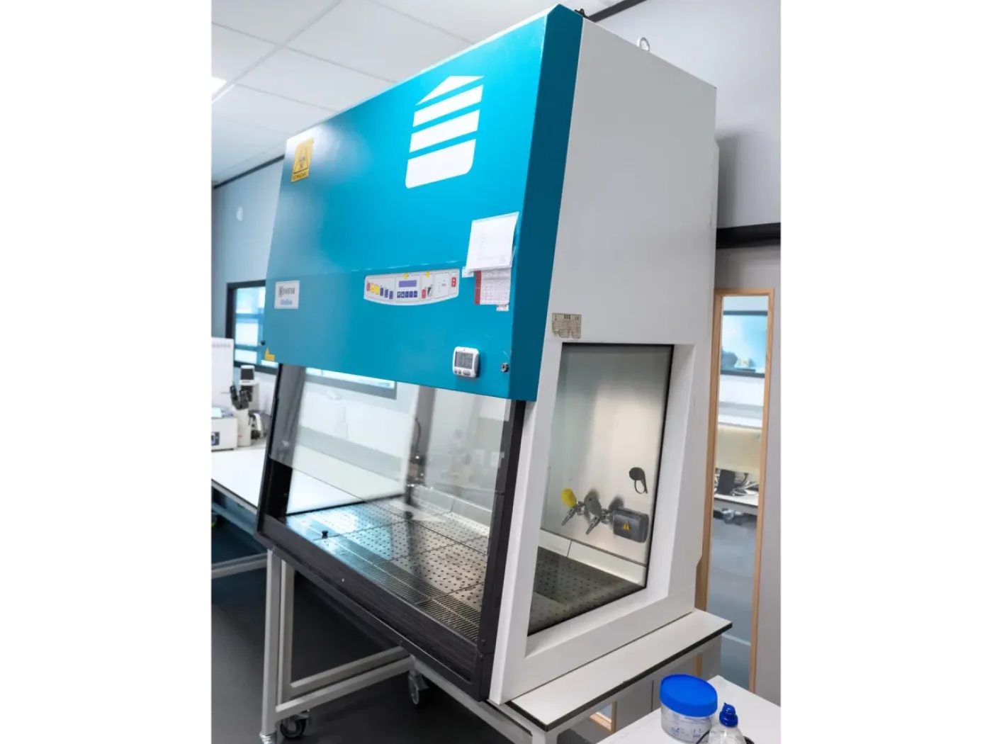 Faster Ultrasafe US 212 S Class II Safety Cabinet - 2