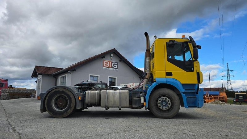 2016 IVECO Strallis 4x2 Sattelzugmaschine mit Kipphydraulik
