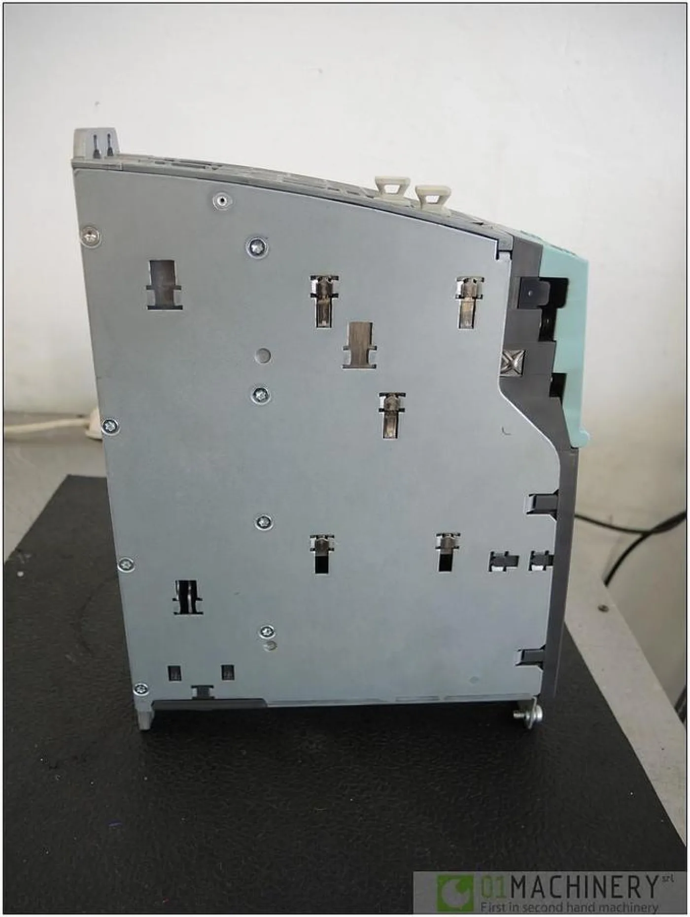 SIEMENS 6SL3420-1TE21-8AA0 AI3000 - 4