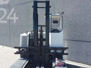 Combilift MR4-30