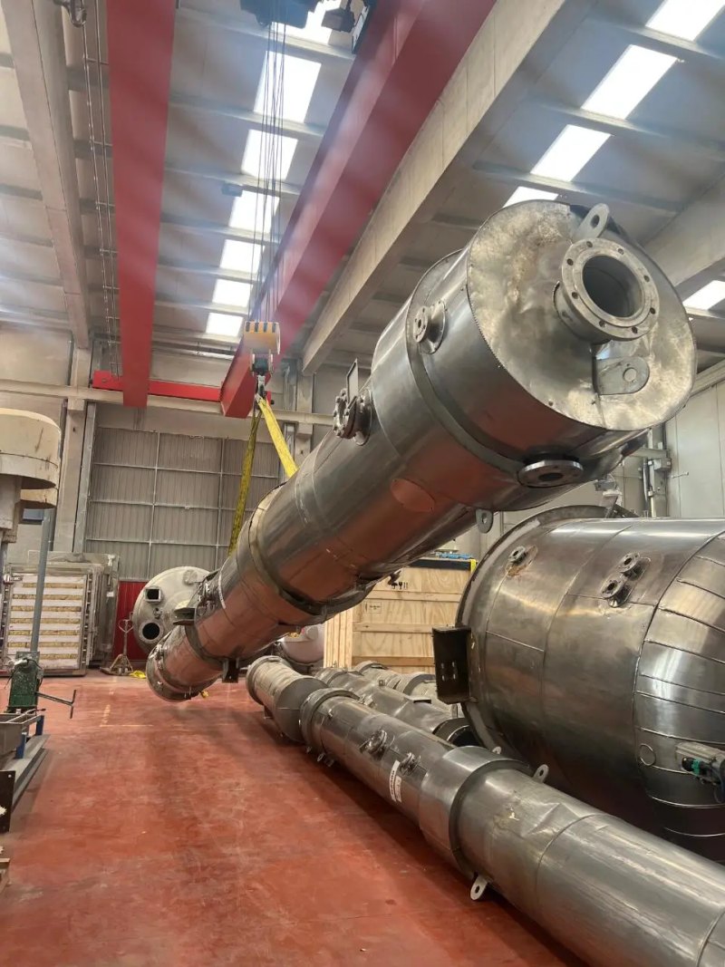 USED DISTILLATION COLUMN