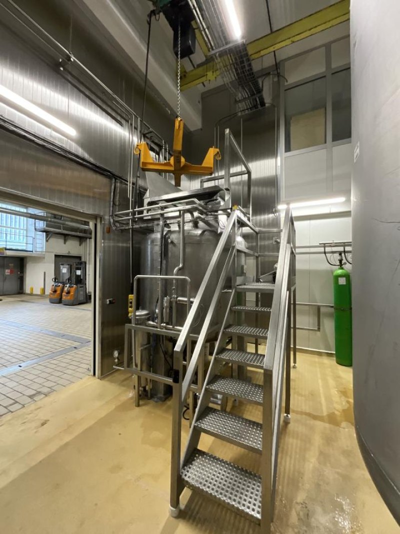 Chaudronnerie Tuyauterie Chaudronnerie Tuyauterie Stainless Steel Bulk Bag Dissolution Tank with Hoist, Pump and Filter