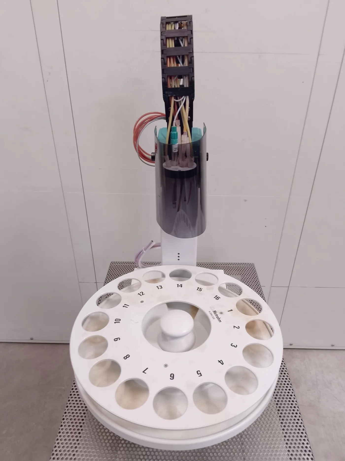 CAMPIONATORE – METROHM – MOD. 730 SAMPLE CHARGER - 6