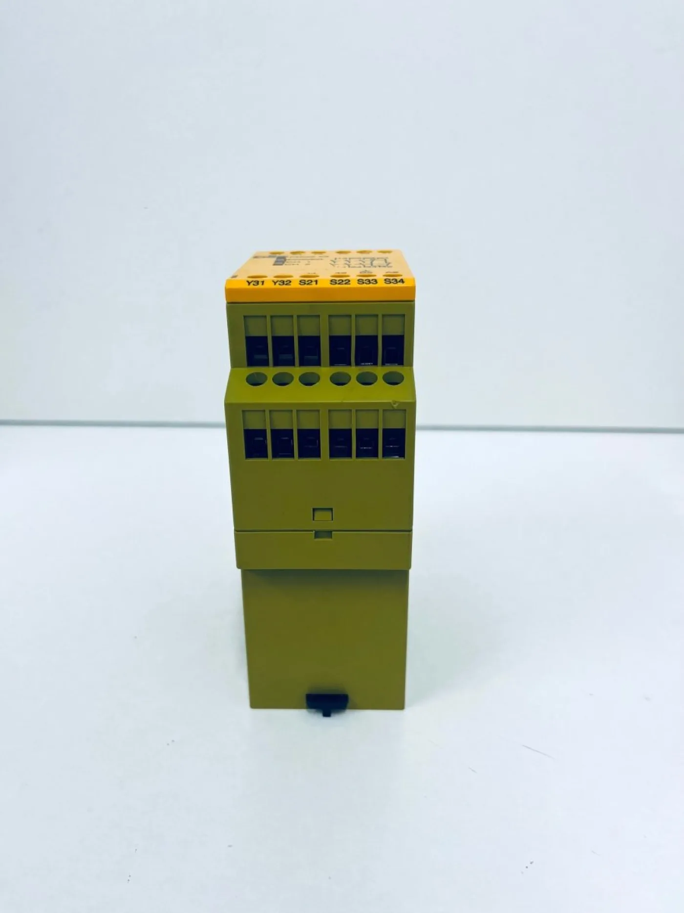 Pilz PN0Z X3 Sicherheitsmodul - 2