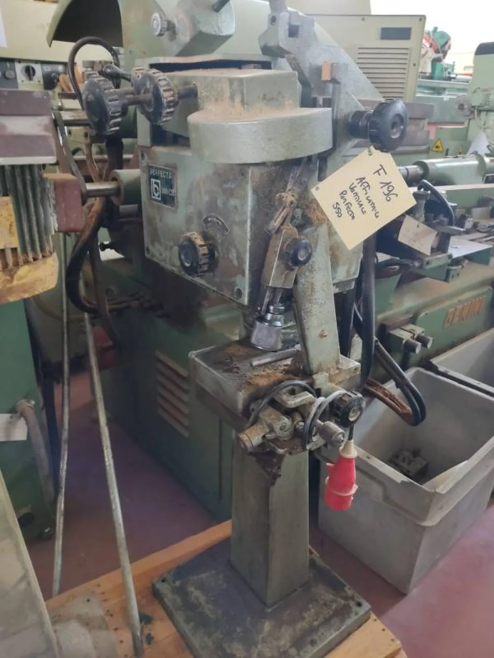 AFFILATRICE PER LAME VERTICALE PERFECTA 550