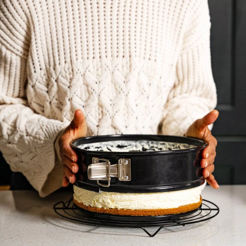 Tala Performance Eclipse Non-Stick 23cm Springform cake tin - islandcatering