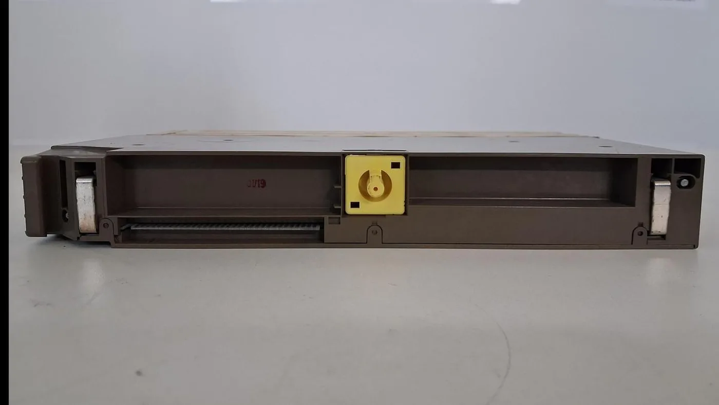 Siemens SIMATIC S5 6ES5 470-7LC12 Analog Output Module - 6