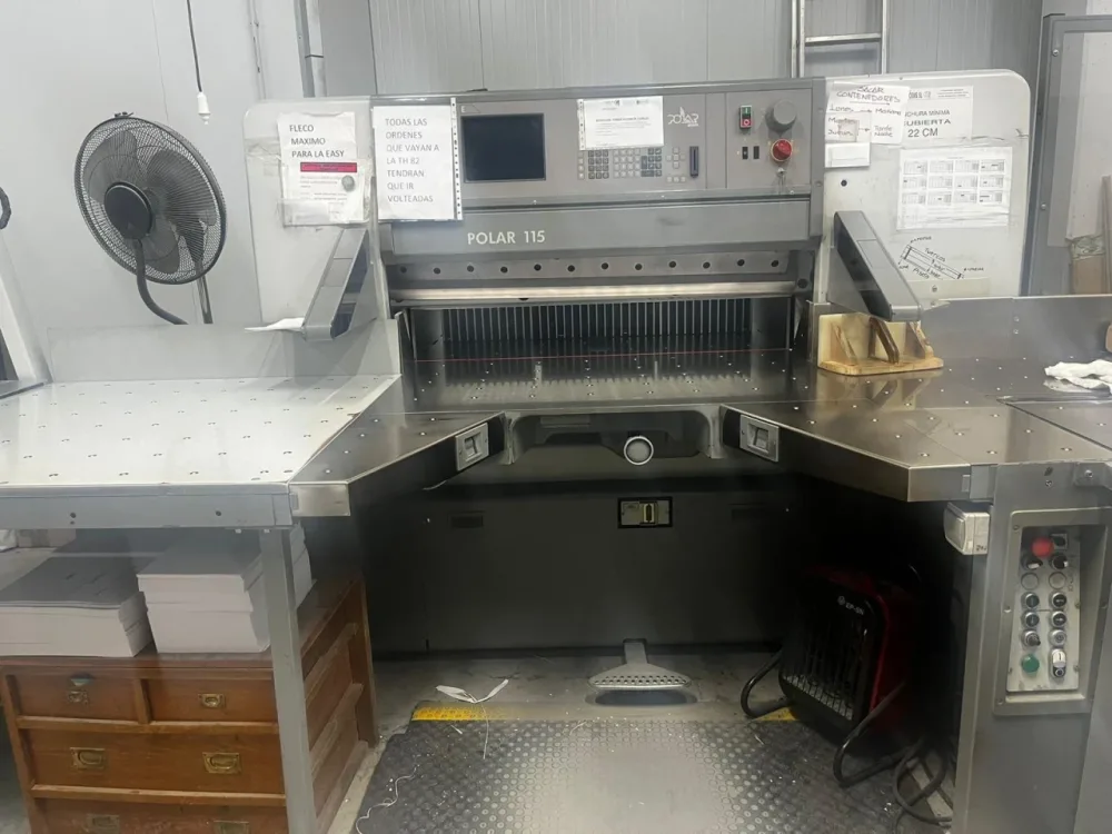 Polar 115 E cutting machine