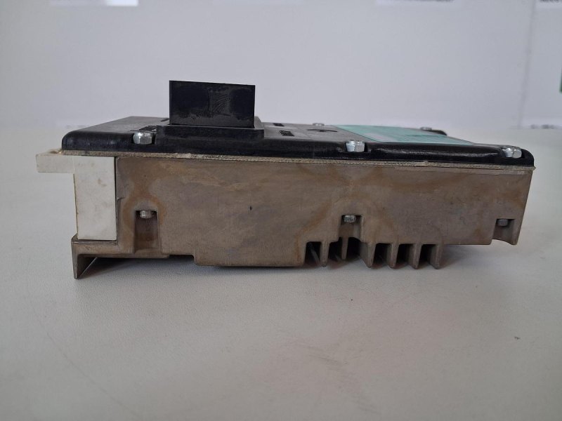 Gould Modicon B552 Output Module