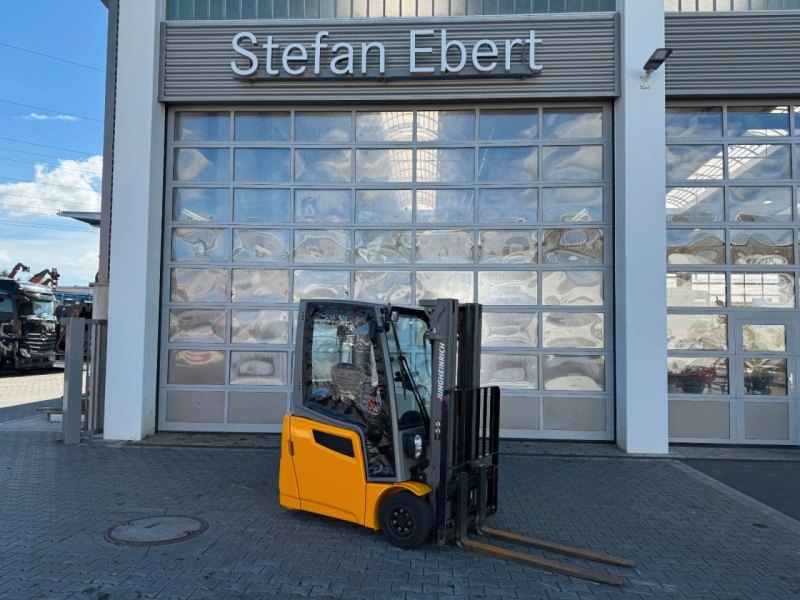 Jungheinrich EFG 215 / Triplex: 4.25m! / SS / nur 2.865h!