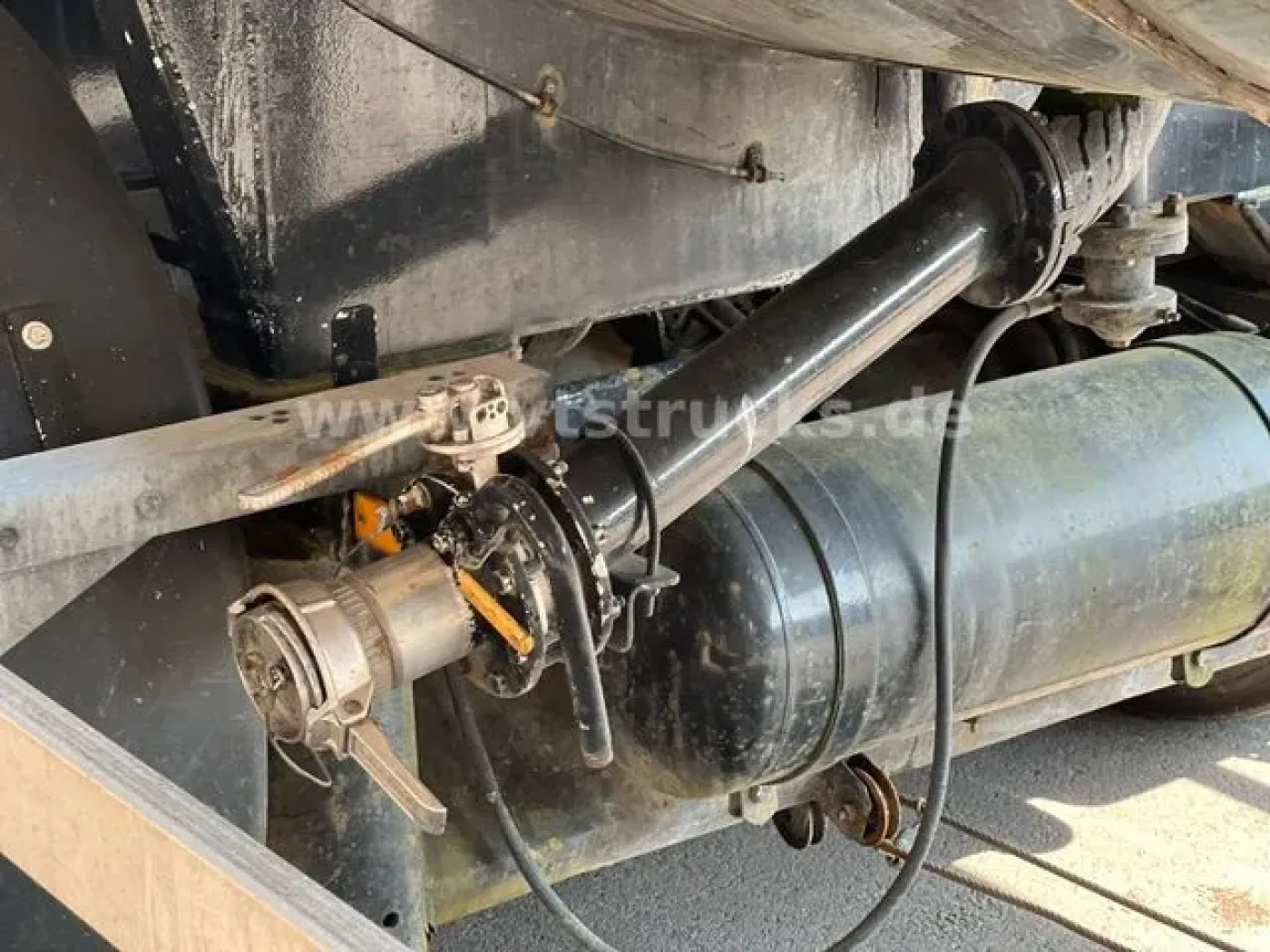 GOFA DB 34000/4.Kammer Tankauflieger - 3