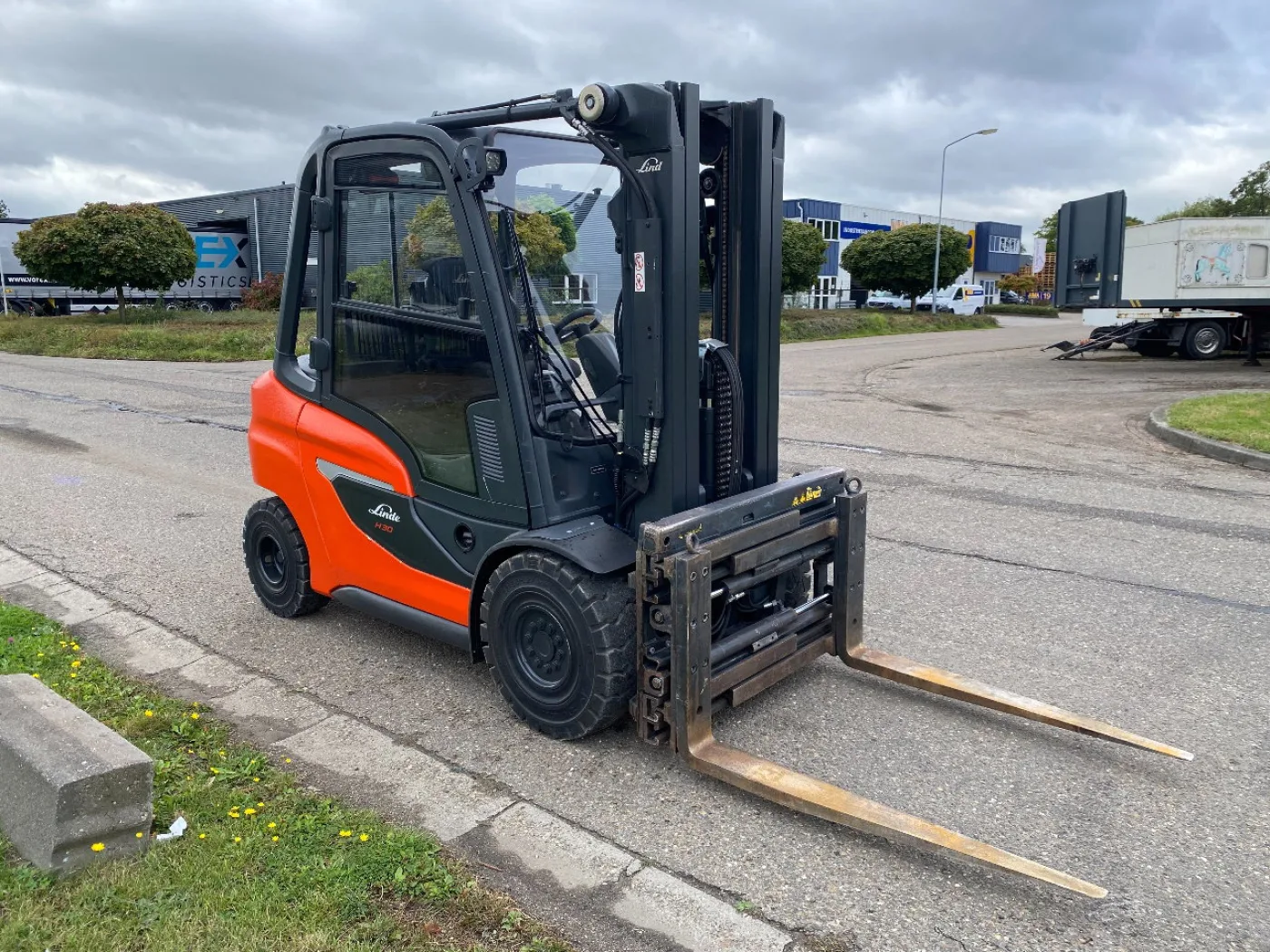Linde H30D-01 - 3