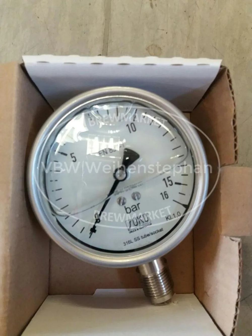 bourdon tube pressure gauge