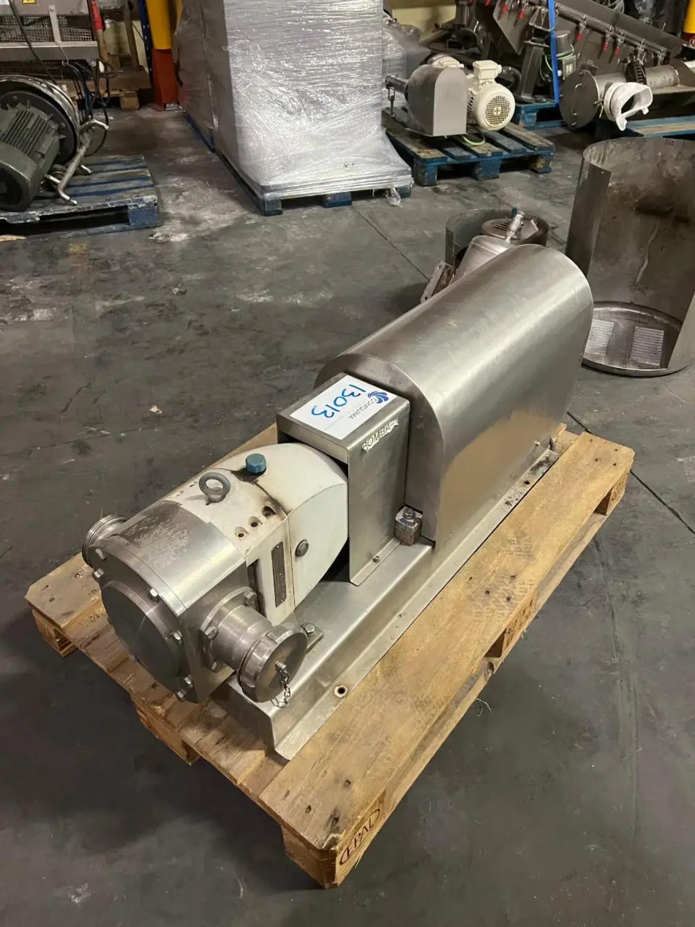 HY-LINE LOBE PUMP LH640-1290V - 4