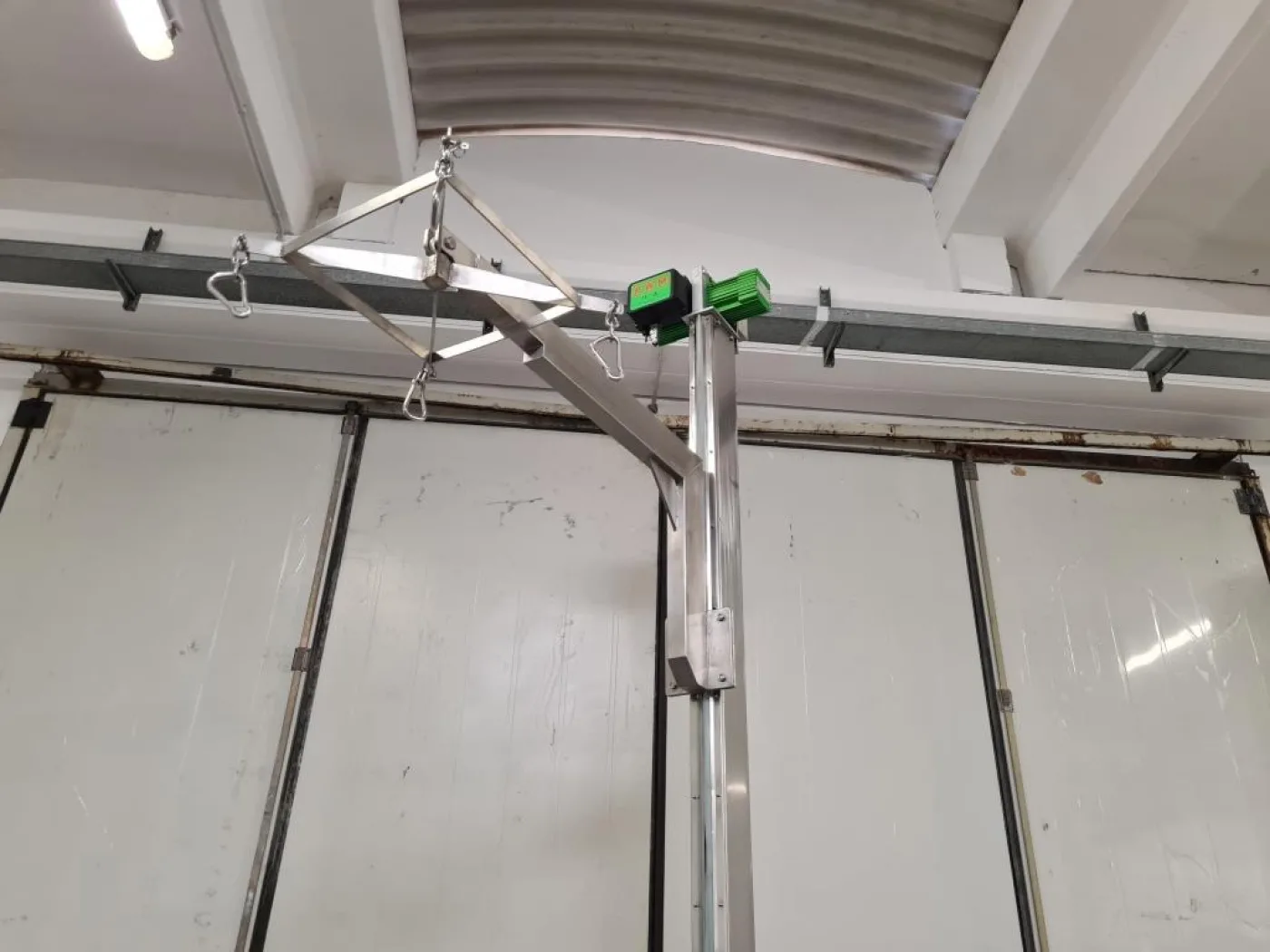 ELEVATORE FUSTI A COLONNA – RWM - 1