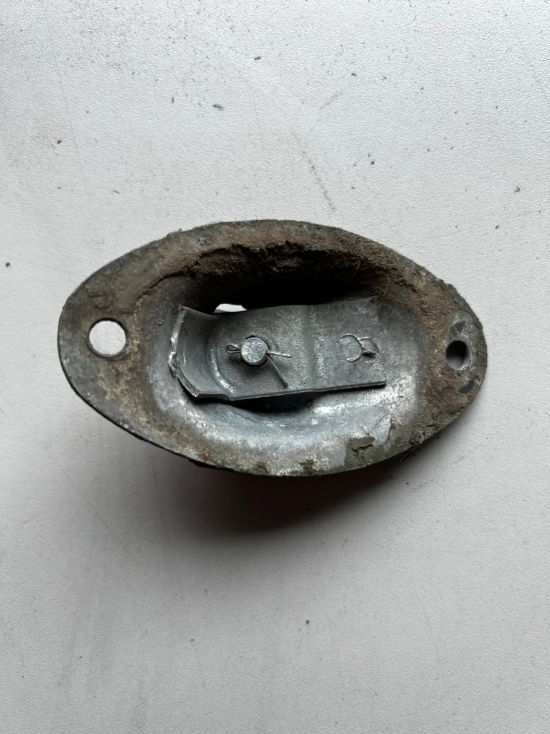 Steun voor achterklep ketting (gebruikt)