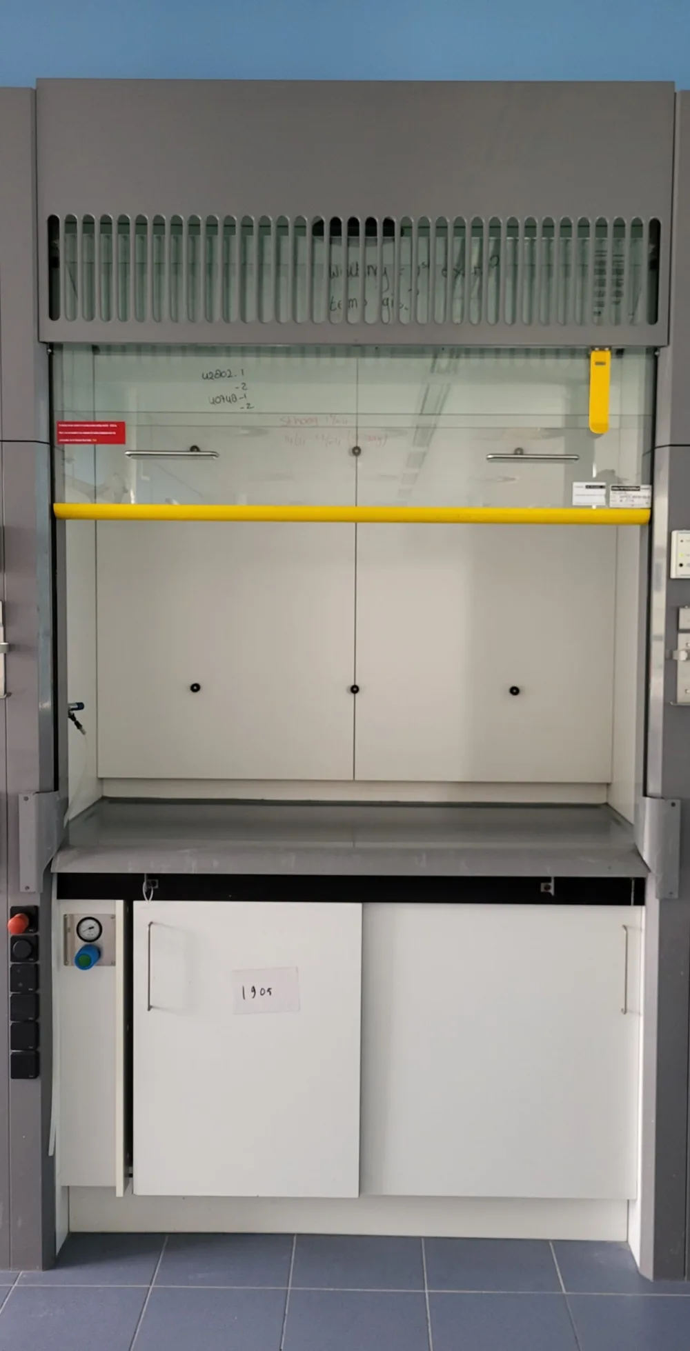 1905 - Used S+B Fumehood (150cm)