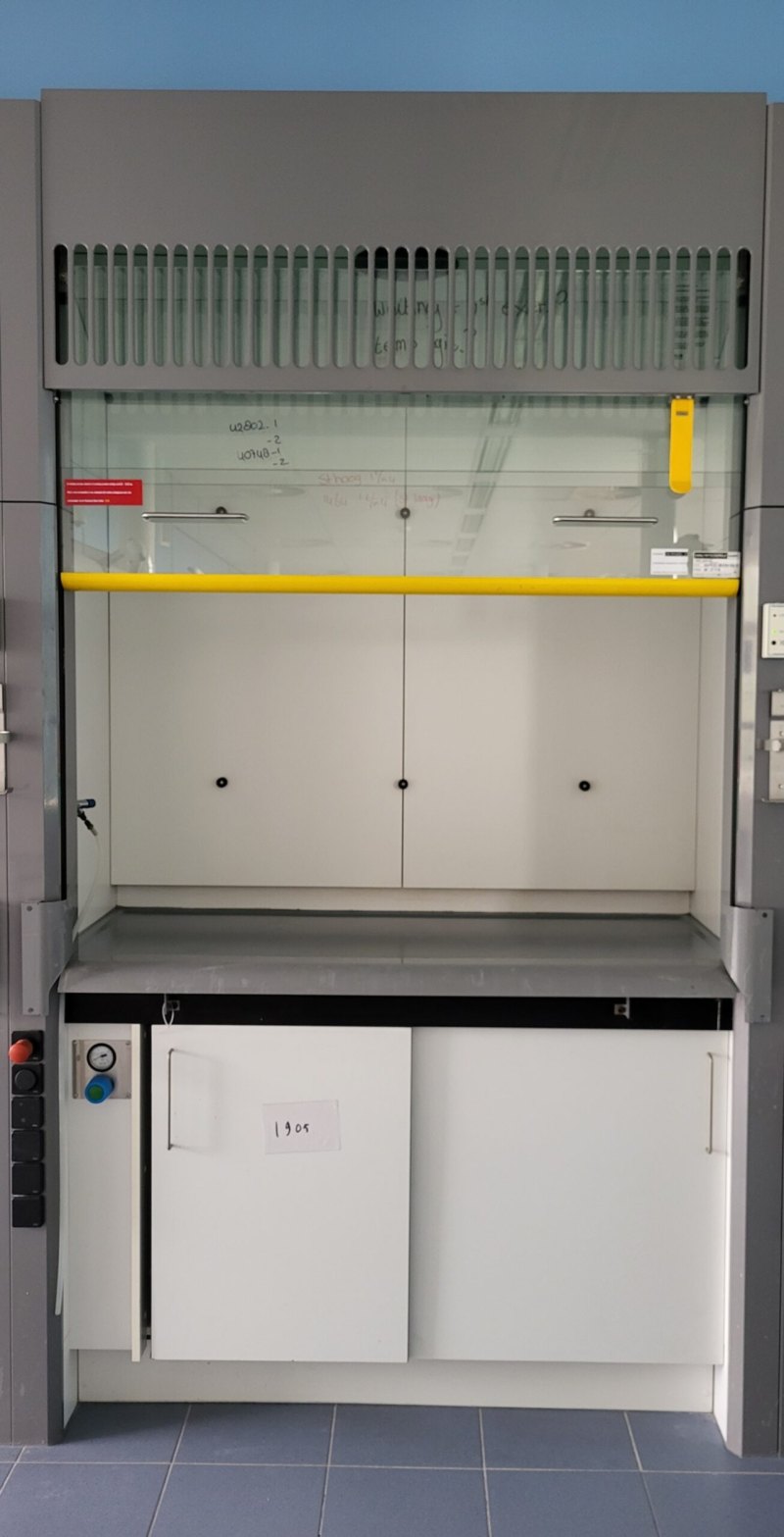 1905 - Used S+B Fumehood (150cm)