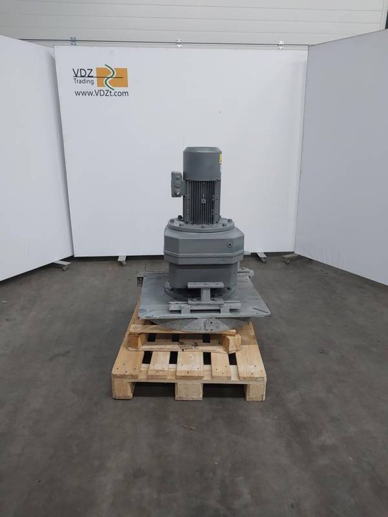 Drivewheel for birail conveyor