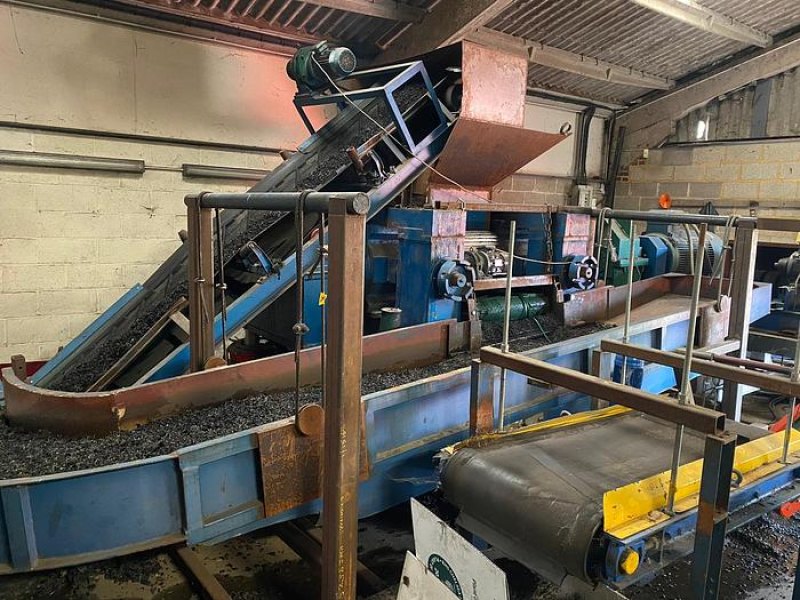 Vehicle Tyre Shredder Plant