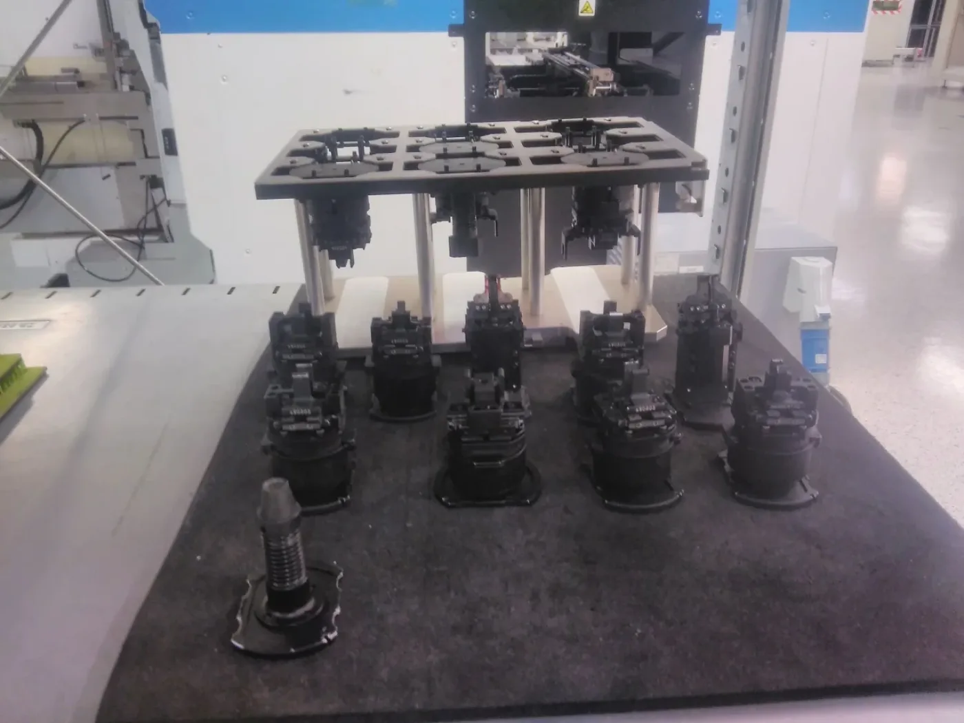 FUJI S-FAB50, vintage 2015, THT insertion machine - 3