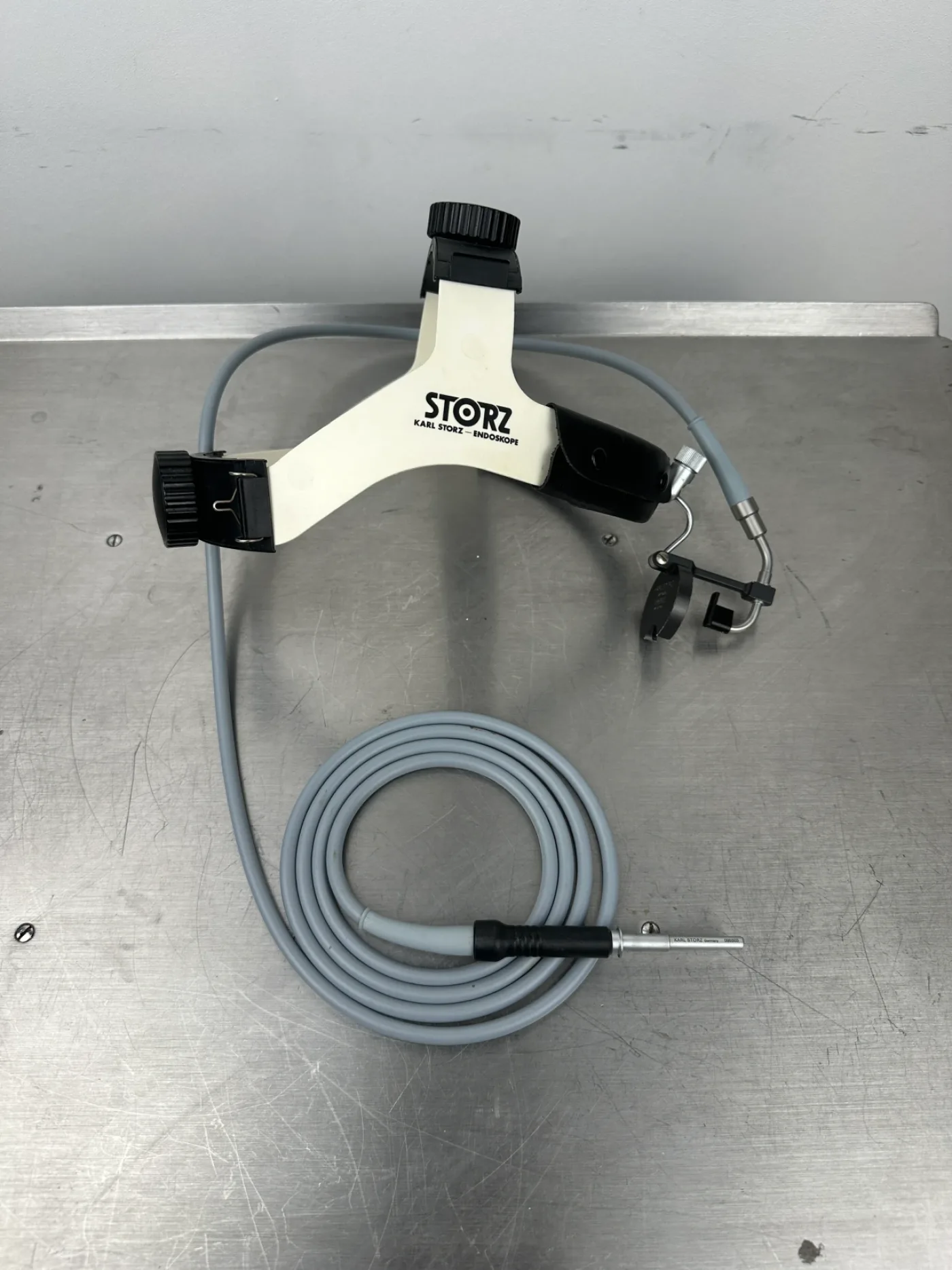 KARL STORZ Stirnleuchte / Kopflampe mit Lichtleitkabel– 095503 HNO - 1