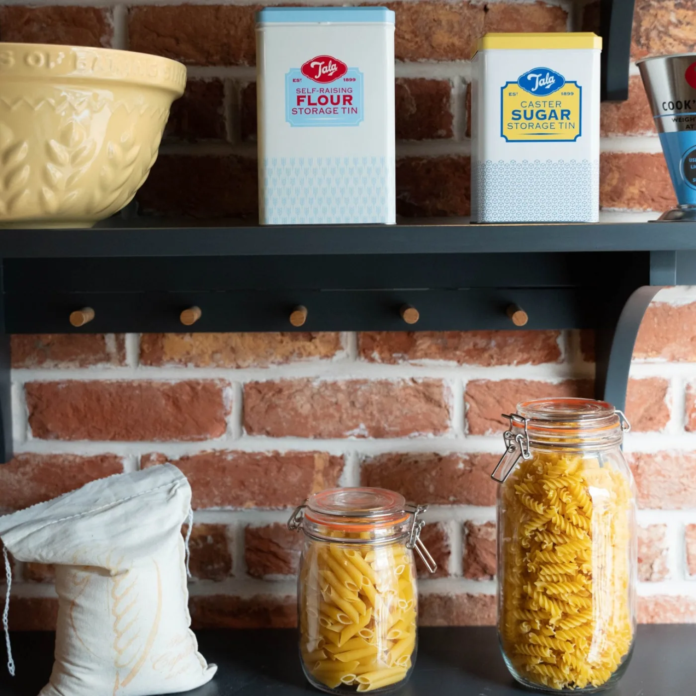 Tala Lever Arm Jar – 1550 ml (3.41 lb) Capacity - islandcatering - 1