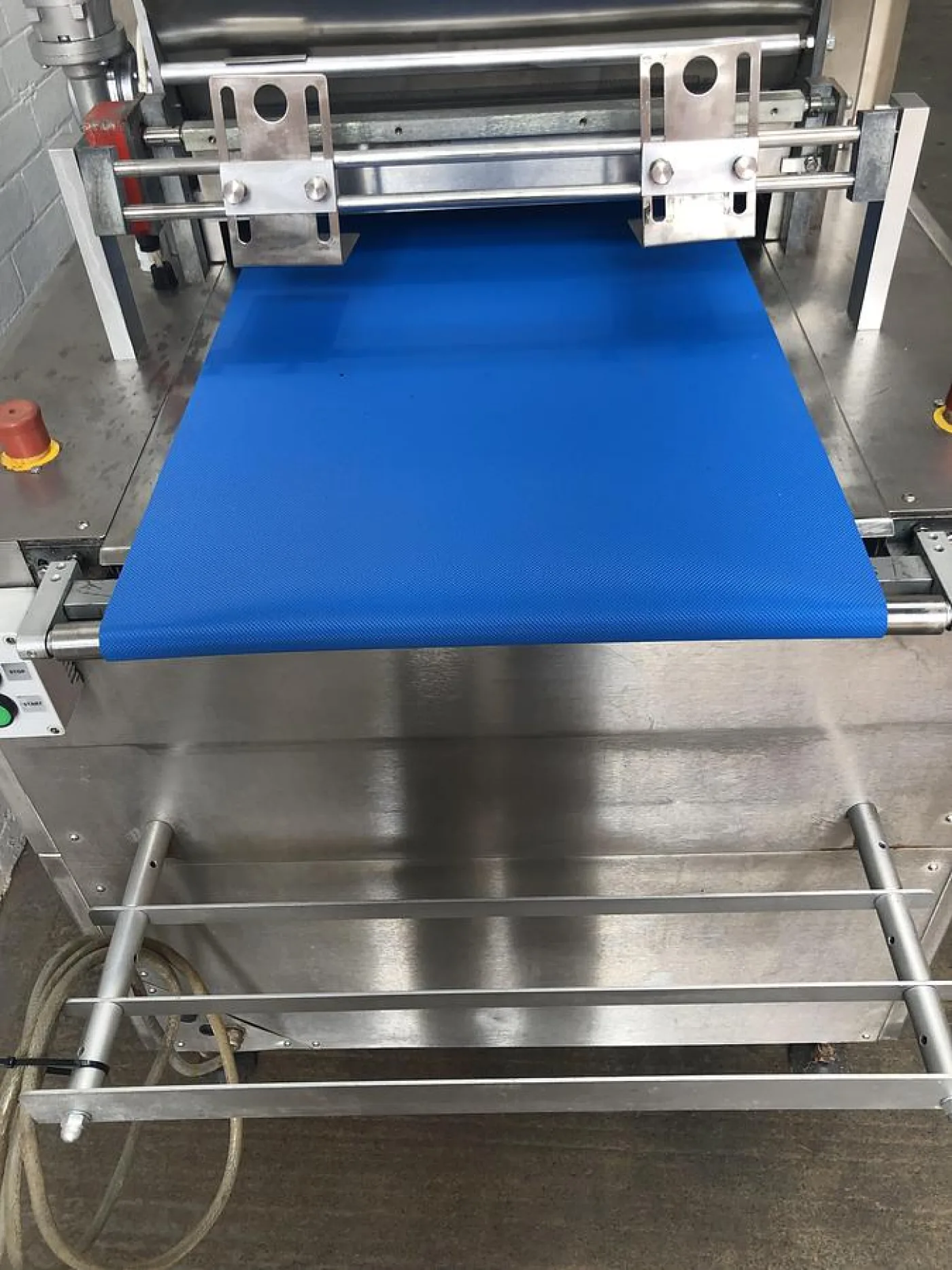 Oddy Novatek 428 Long Bed Pinner with New Belts Fitted - 5