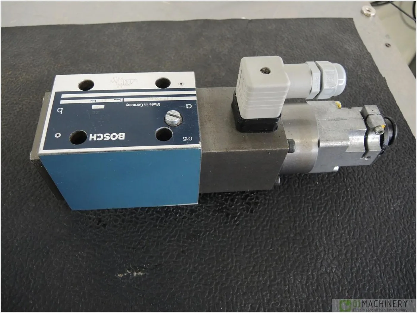 1995 BOSCH 0 811 403 001 AI2197 - 3