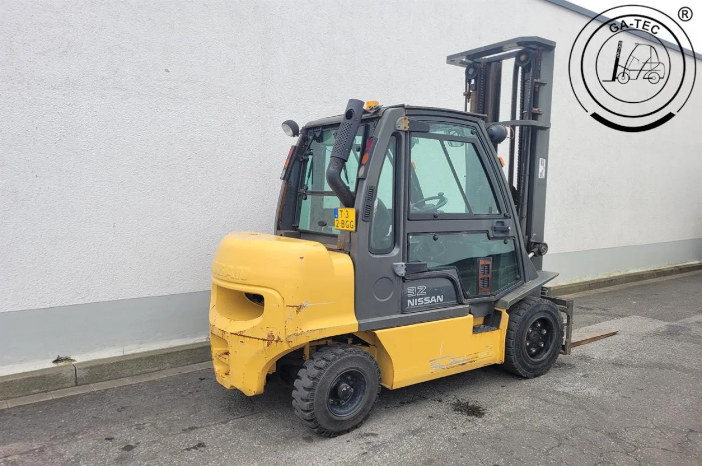 Nissan YG1D2A320 - 6