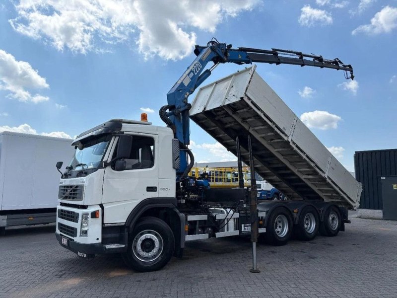 Volvo FM 12.380 + HMF 2220 K5 + 8X4 STEERING + TIPPER + REMOTE
