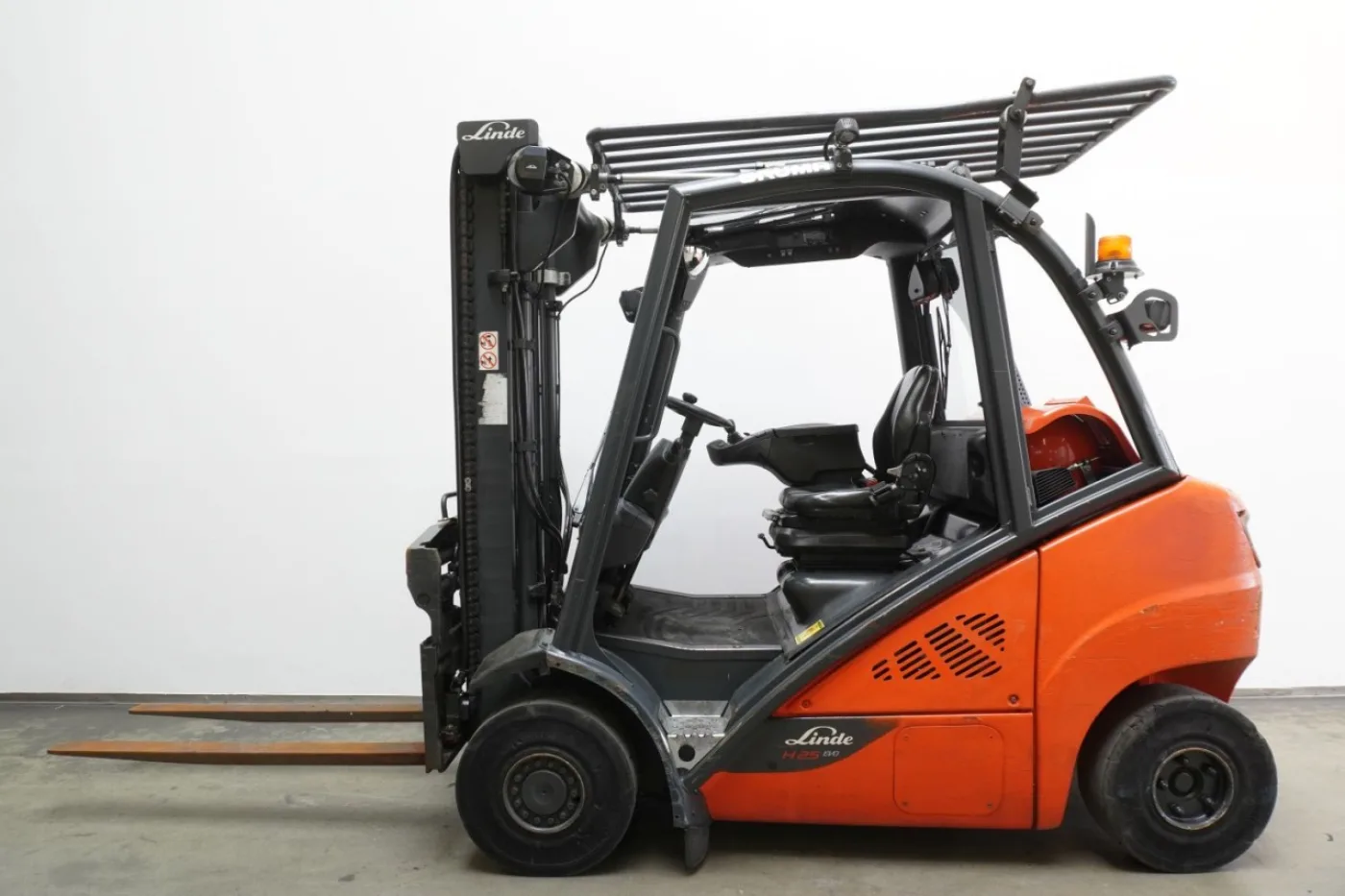 Frontstapler Linde H 25 T EVO 392-02 (2020) - 4
