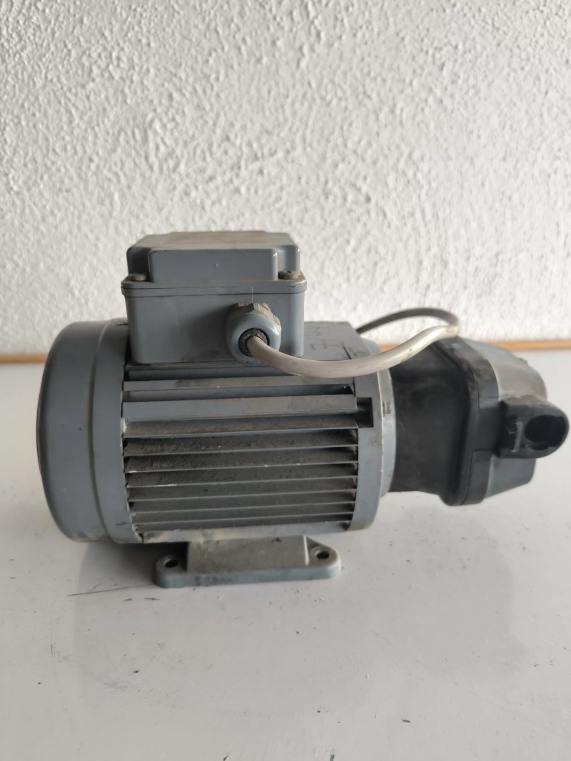 USED ELEKTROMOTORENWERK GRUNHAIN ECS 63G 2-1BA ELECTROMOTOR
