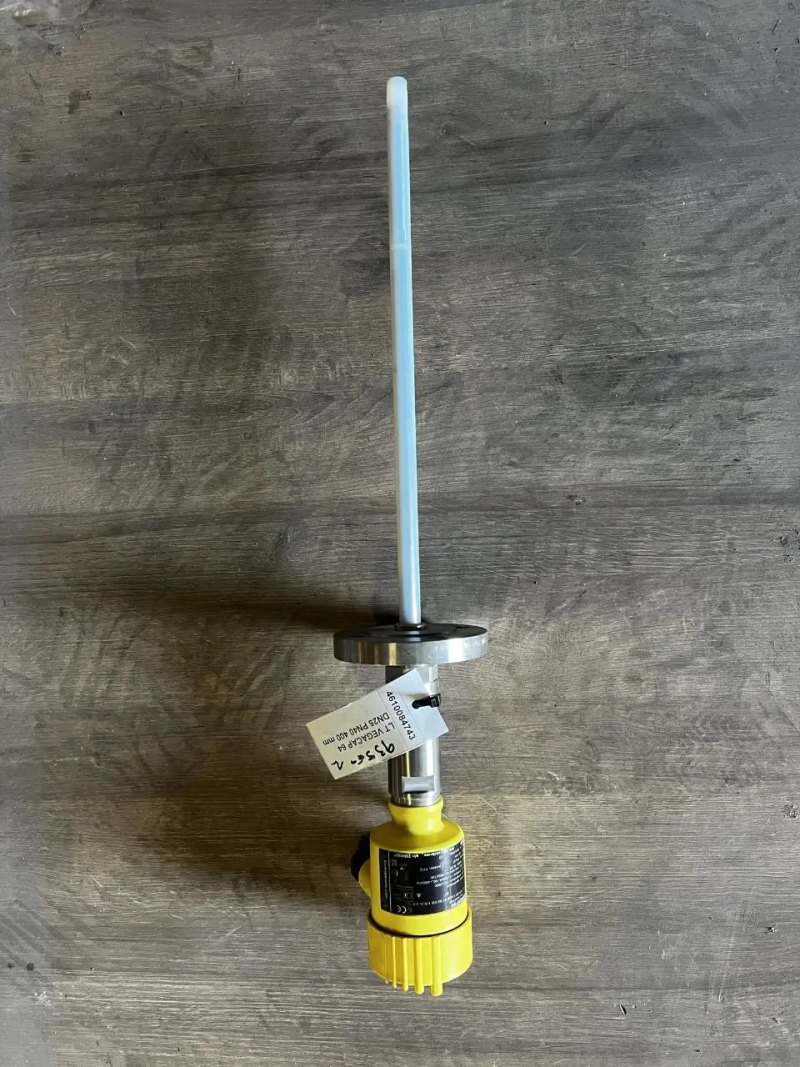 LEVEL INDICATORS C9356