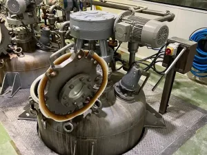BACHILLER STAINLESS STEEL REACTOR 1200 LITERS WITH AGITATION AND HALF ROD