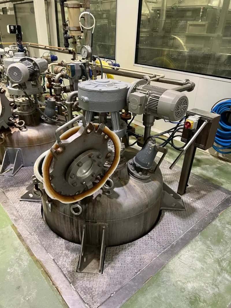 BACHILLER STAINLESS STEEL REACTOR 1200 LITERS WITH AGITATION AND HALF ROD
