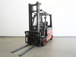 Frontstapler Linde E 30/600 HL 387 (2017)