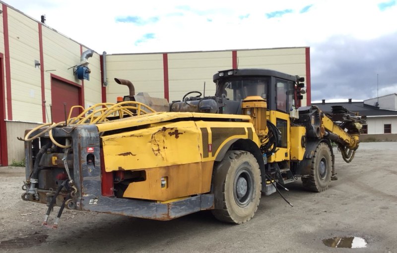 Liebherr R943T Underground Excavator
