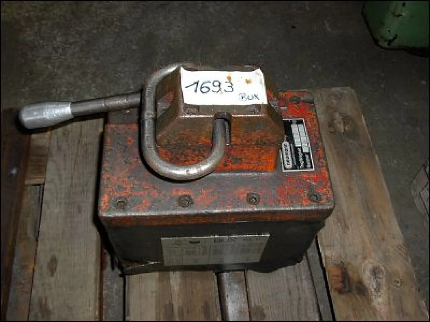 800 kg BUX - 2
