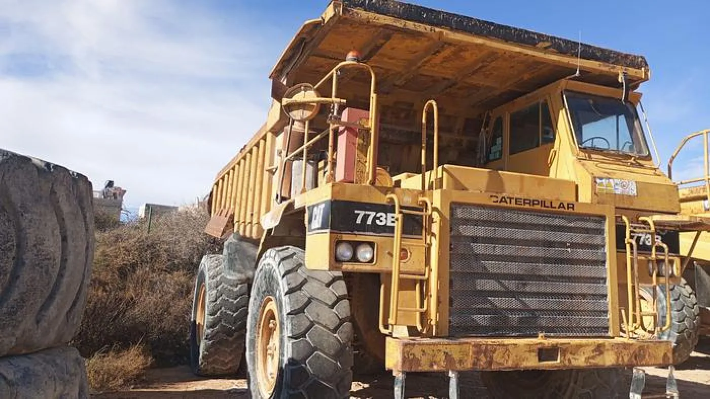 CATERPILLAR Dumper LKW CAT 773 B - 3