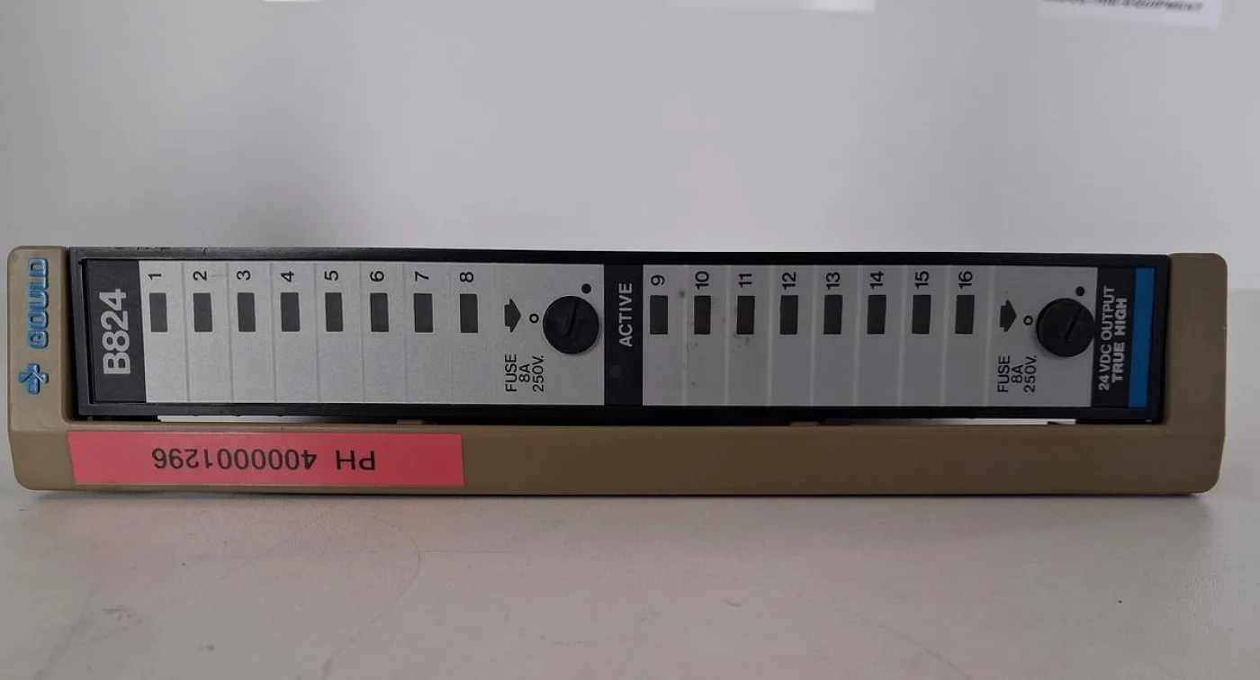 Modicon AS-B824-016 24VDC Output Module - 2
