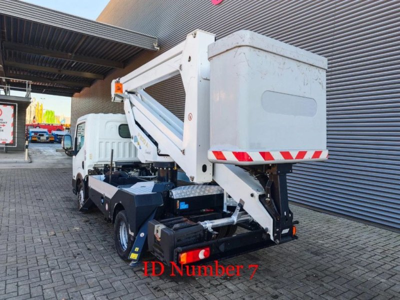 Nissan Cabstar 35.13 NT400 Palfinger P200A