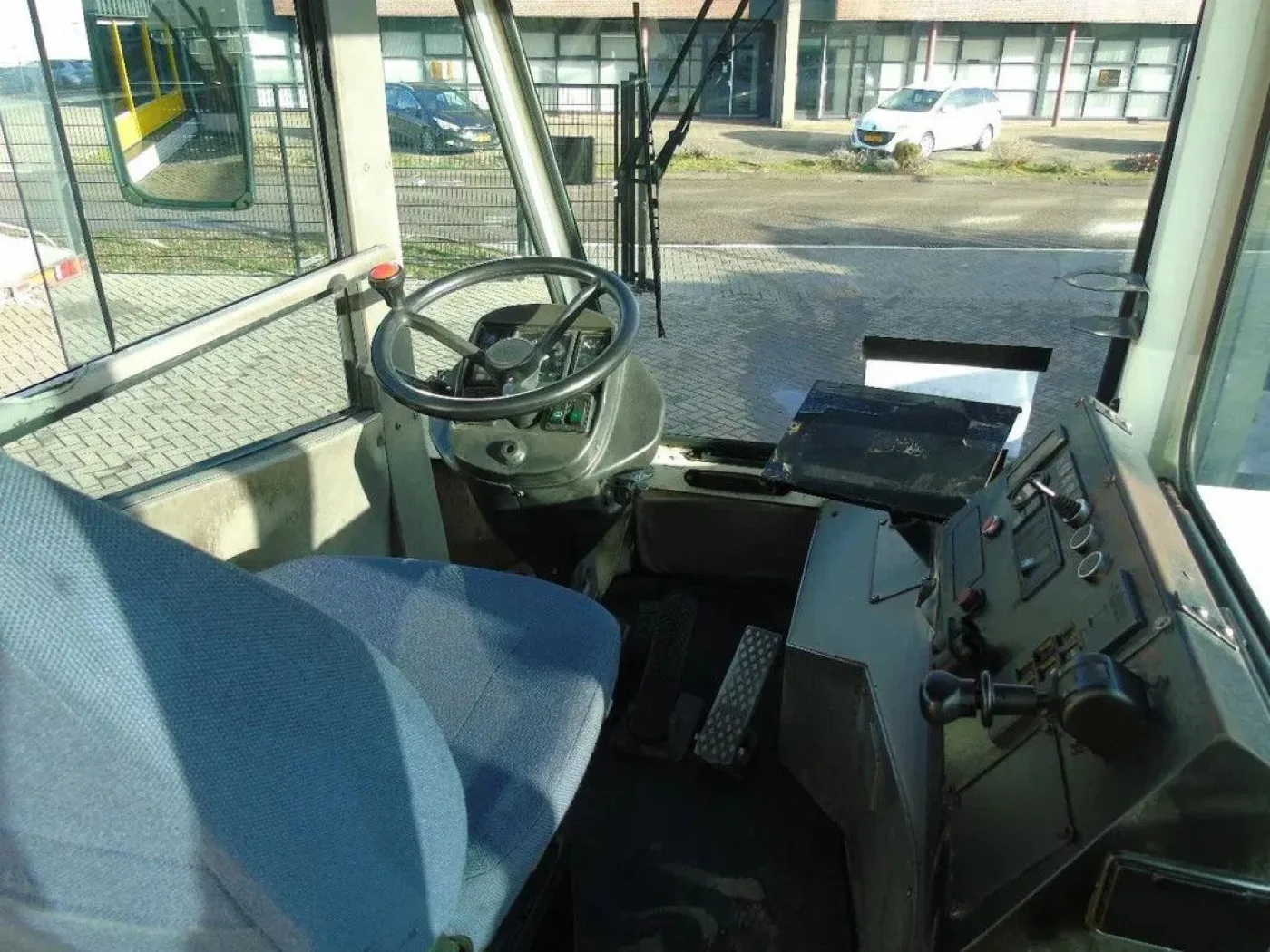 MOL Yt 200 Yt 200 4X2 - 8