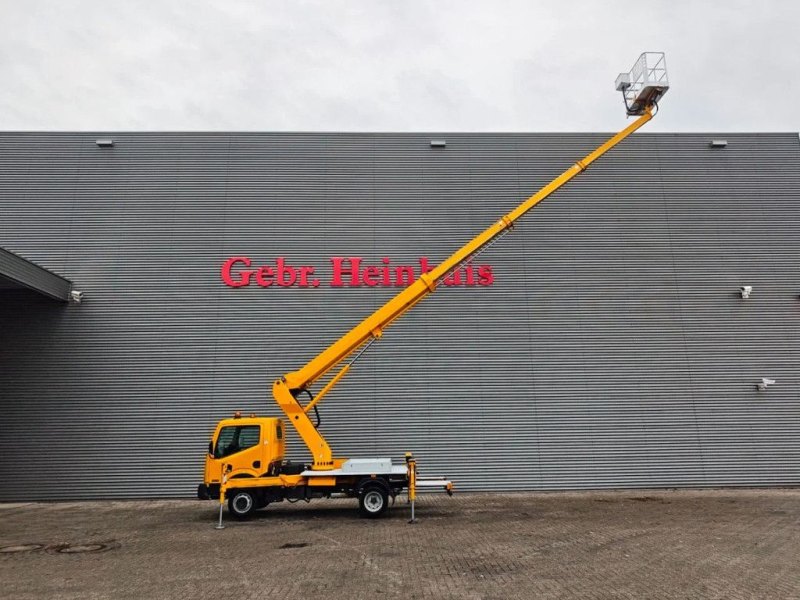 Nissan Cabstar 35.12 Ruthmann TB 220.2