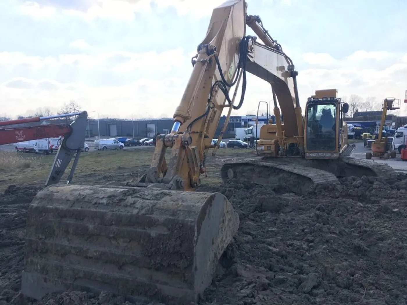 Hitachi ZX280LC-3 - 6
